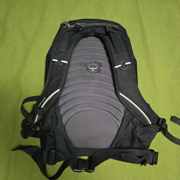 OSPREY Flux Backpack - Picture 3 of 7